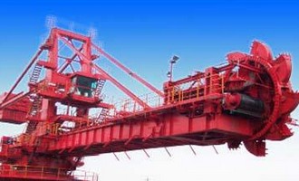 倾角传感器在斗轮堆取料机臂架倾斜监测中的应用
