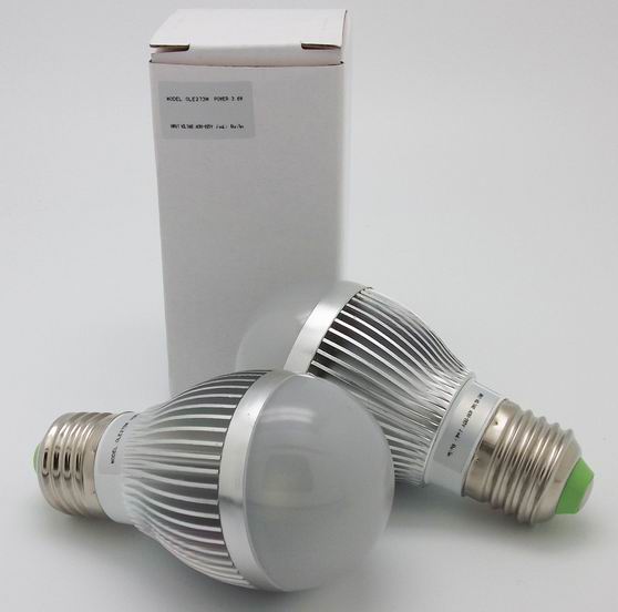 LED����,ȫ���ѹ��3��1W���飬����3W����������˥С