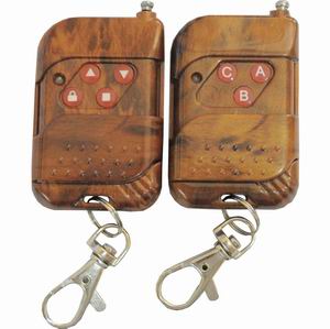 Ƶ��315MHzҲ�ɶ�������Ƶ�� ����IC 2262 ��ѡ��1527 301�� ����1.5M �������80-150�� ������Ƶ