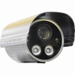 1/3彩色CMOS传感器 PAL480线 感光面积4.3*3.4 视频输出75Ω  电压 DC12V 具有夜视功能用于安防监控防盗报警楼宇对讲。